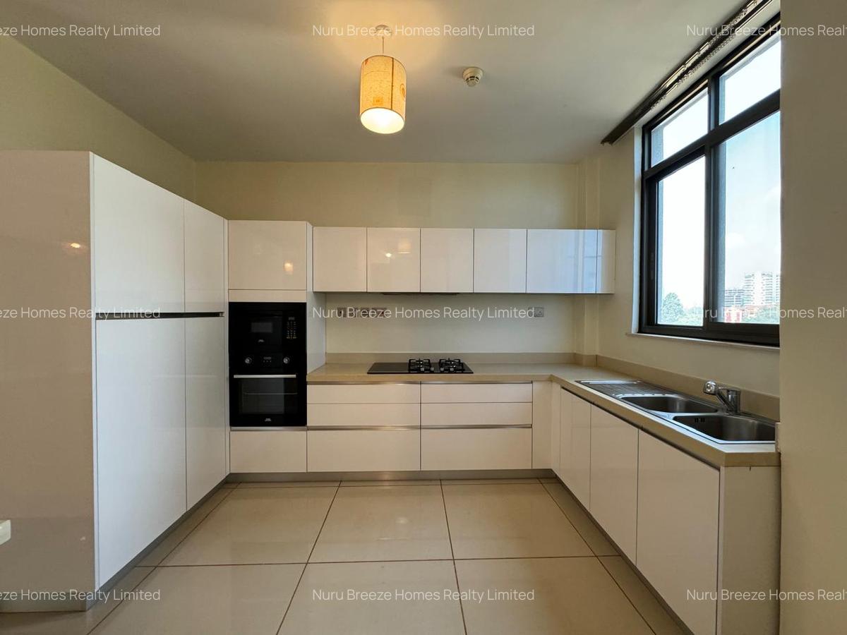 3 Bed Apartment with En Suite in Parklands - 3