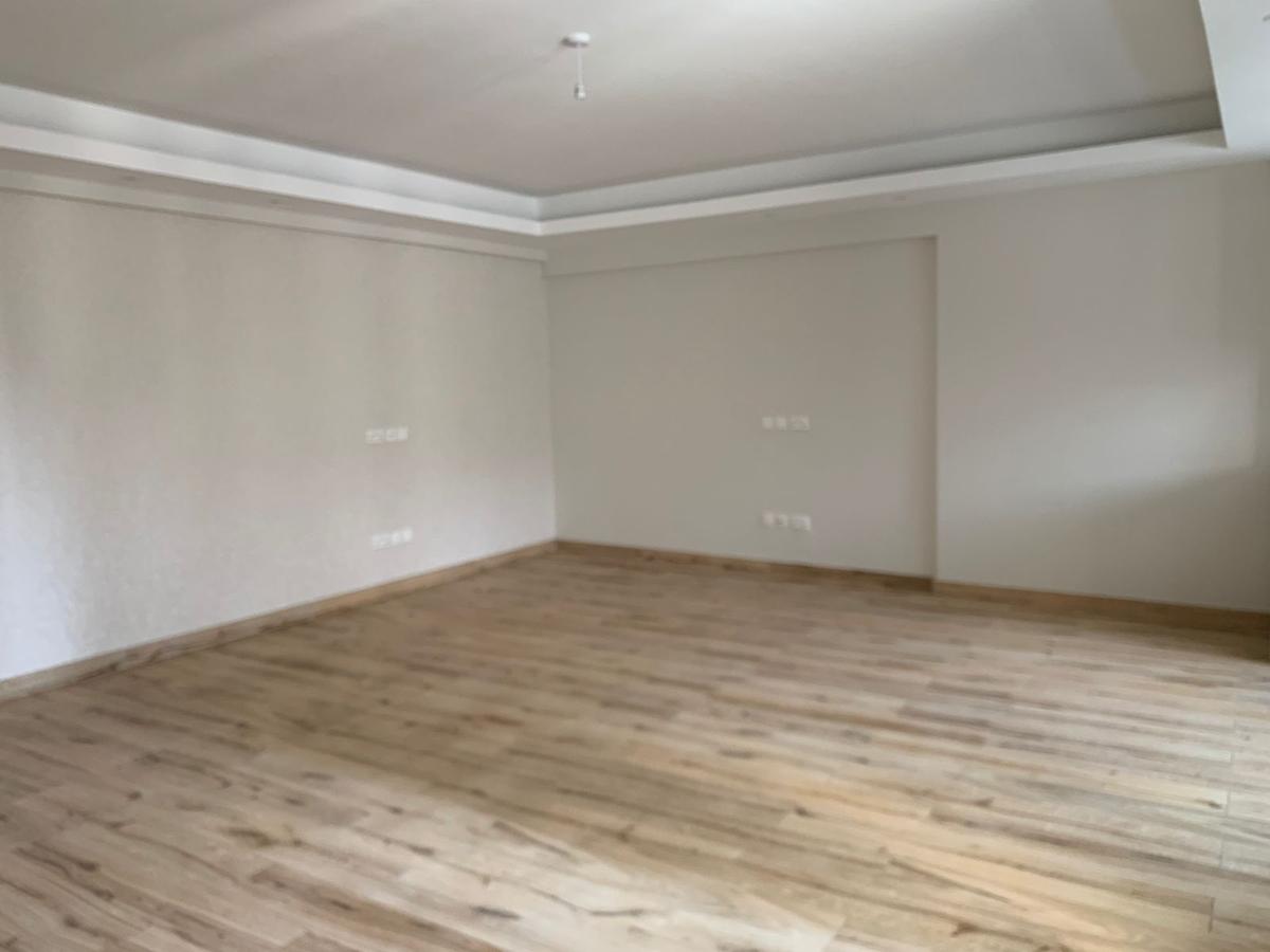 Serviced 1 Bed Apartment with En Suite at Gtc - 3