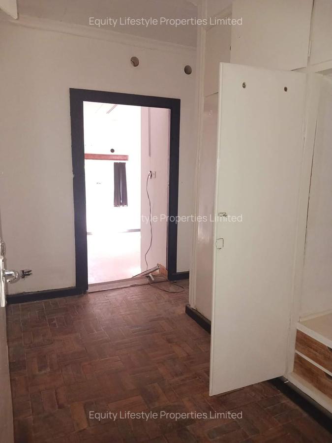 Commercial Property with Service Charge Included in Lavington - 5