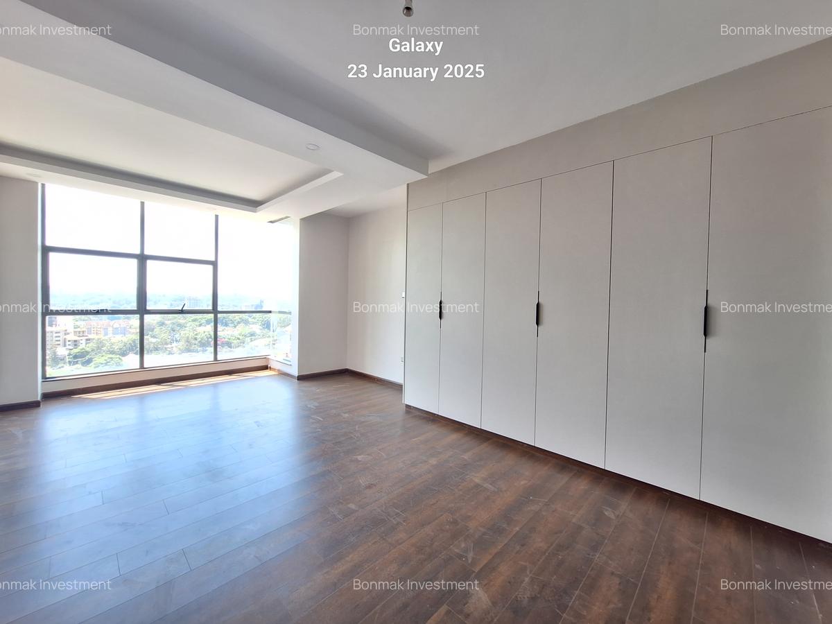 3 Bed Apartment with En Suite at Brookside Drive - 9