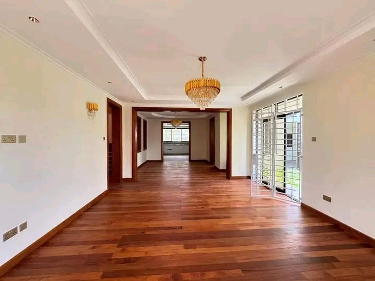 6 Bed Townhouse with En Suite at Runda - 11