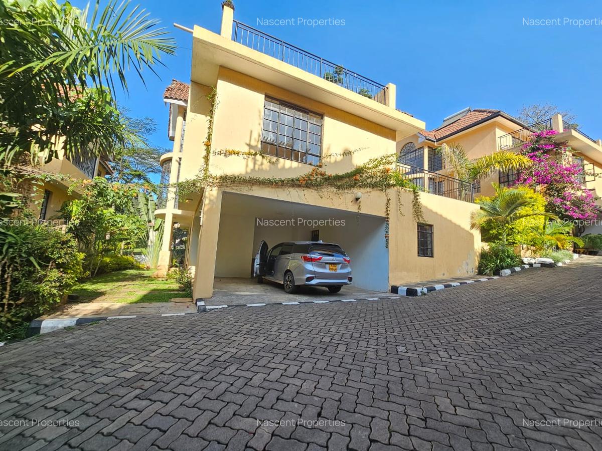 5 Bed Townhouse with En Suite in Kyuna - 1