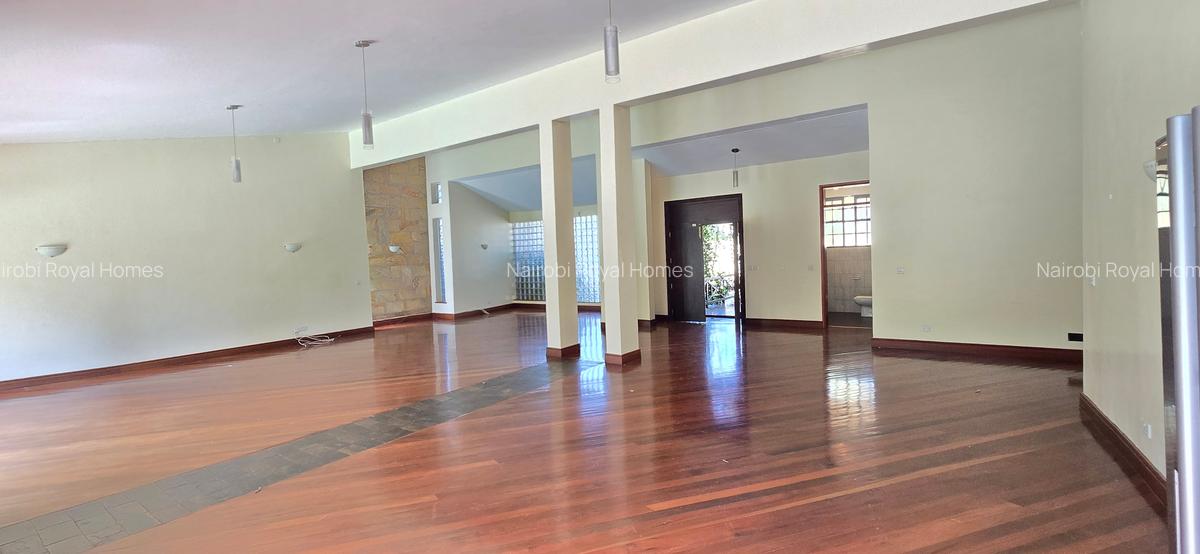 4 Bed House with En Suite at Runda Road - 3