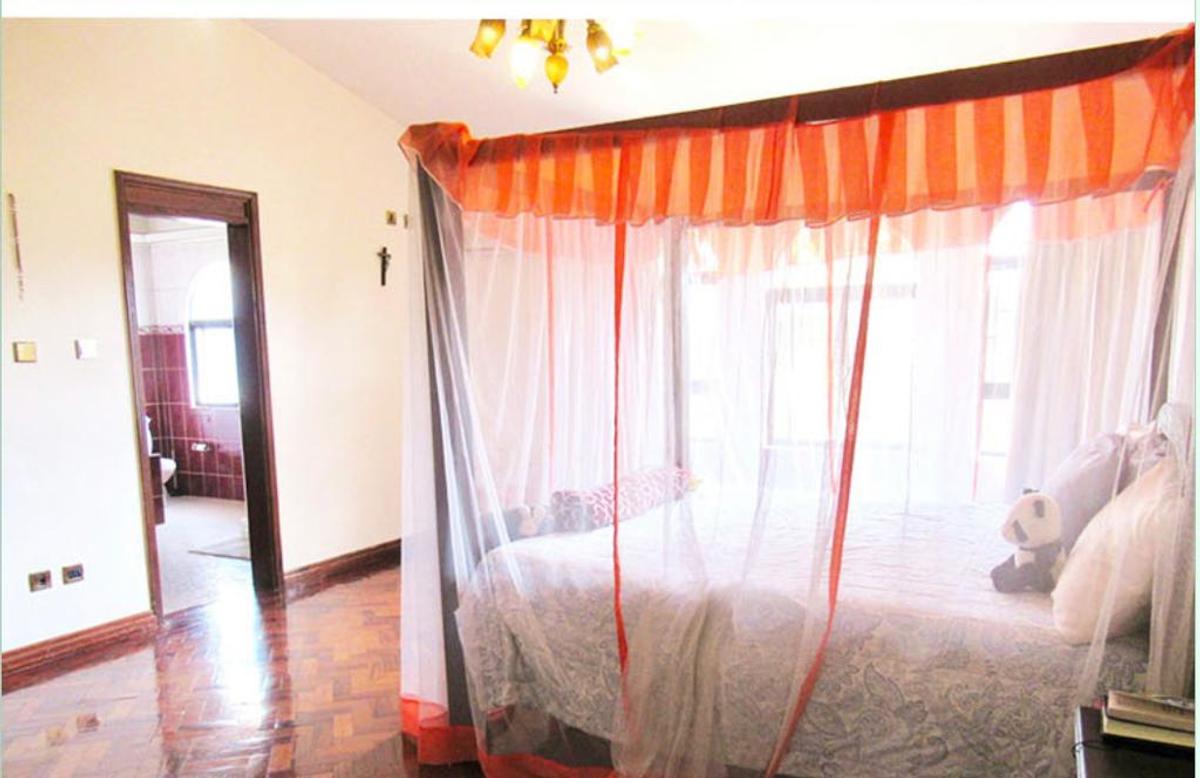 4 Bed Townhouse with En Suite at Off James Gichuru - 5