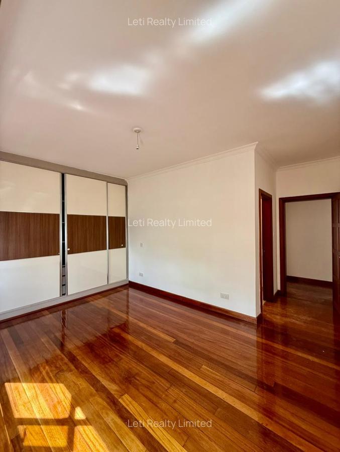 5 Bed Townhouse with En Suite in Kileleshwa - 7