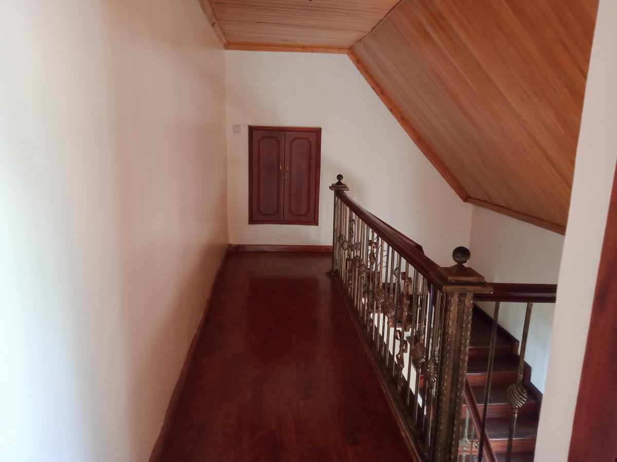 4 Bed Townhouse with En Suite at Off Isaac Gathanju - 5