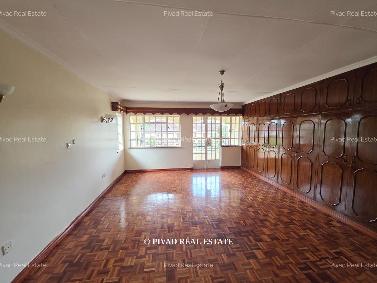 5 Bed House with Garden in Runda - 6