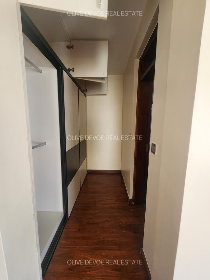 4 Bed Townhouse with En Suite in Runda - 18