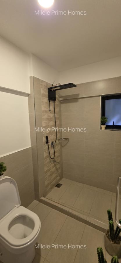 Serviced 2 Bed Apartment with En Suite at Two Rivers - 5