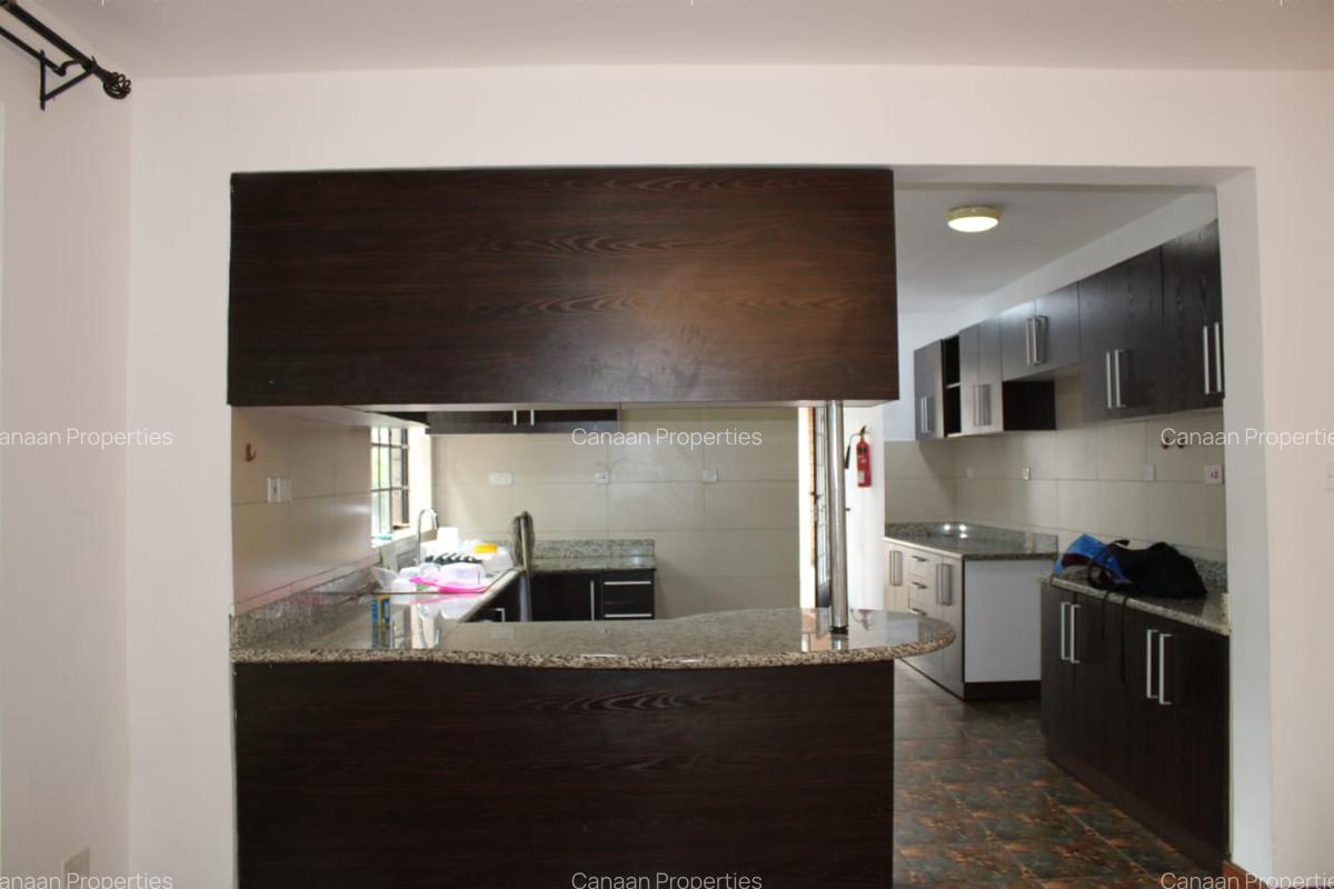 5 Bed Townhouse with Staff Quarters in Lavington - 10