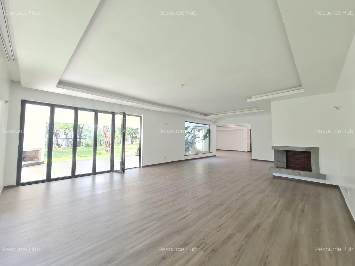 5 Bed Townhouse with En Suite at Karen - 5