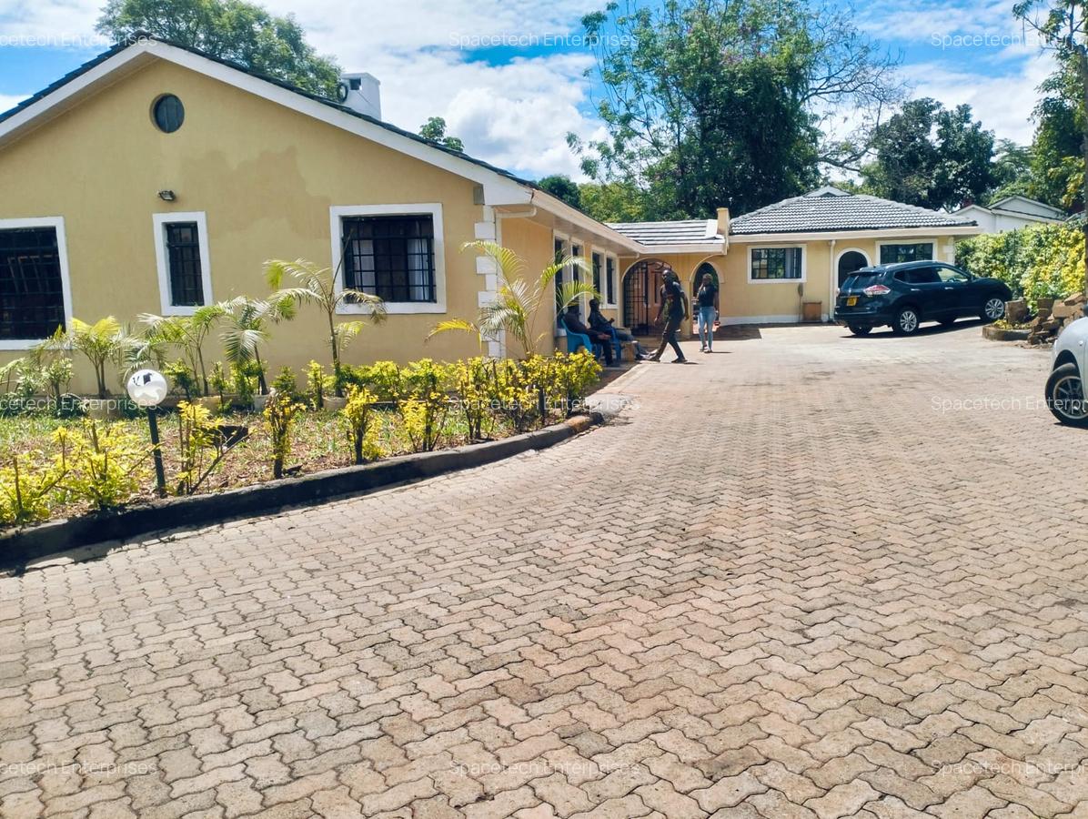 5 Bed House with En Suite in Loresho - 5