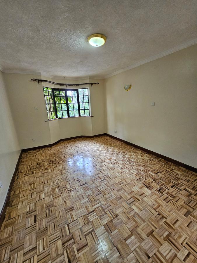 3 Bed Apartment with En Suite at Kilimani - 11