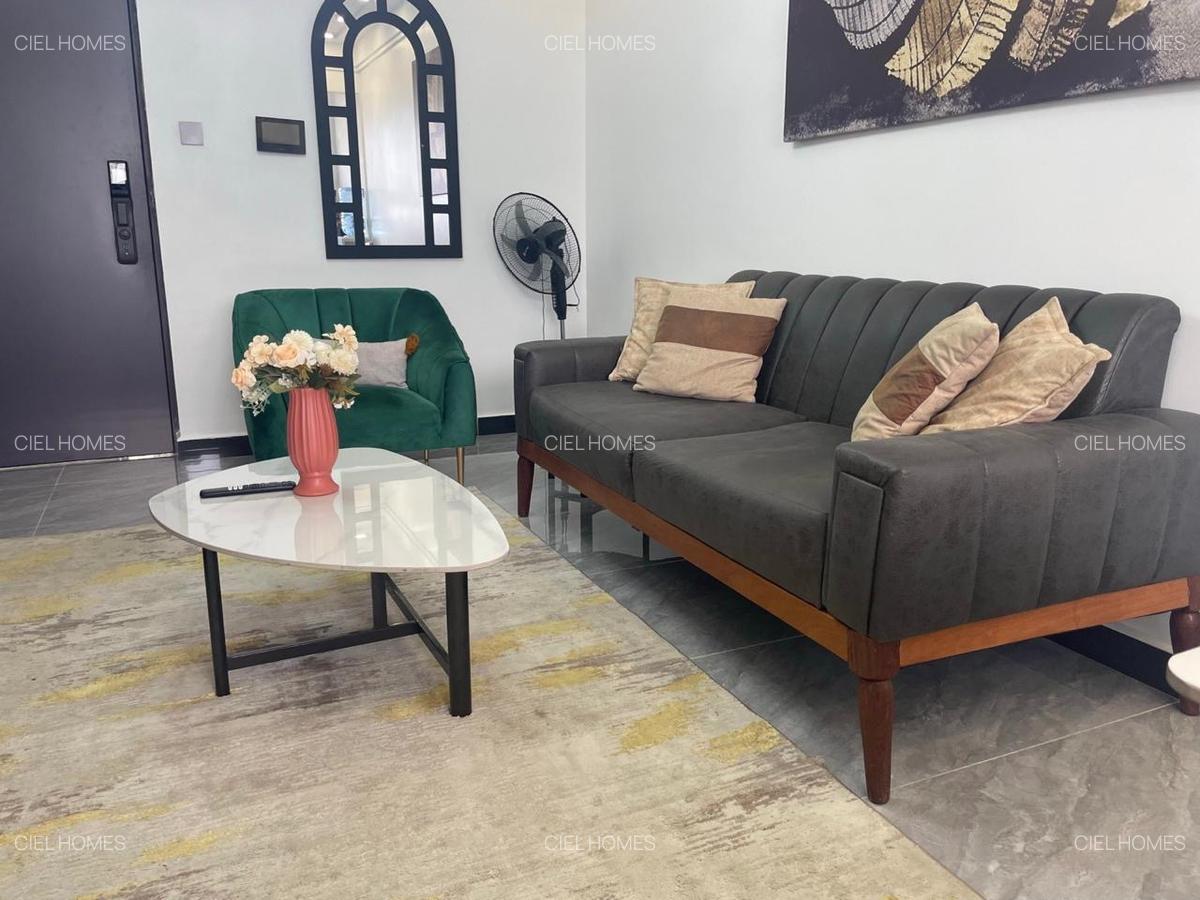 Serviced 1 Bed Apartment with En Suite in Lavington - 1