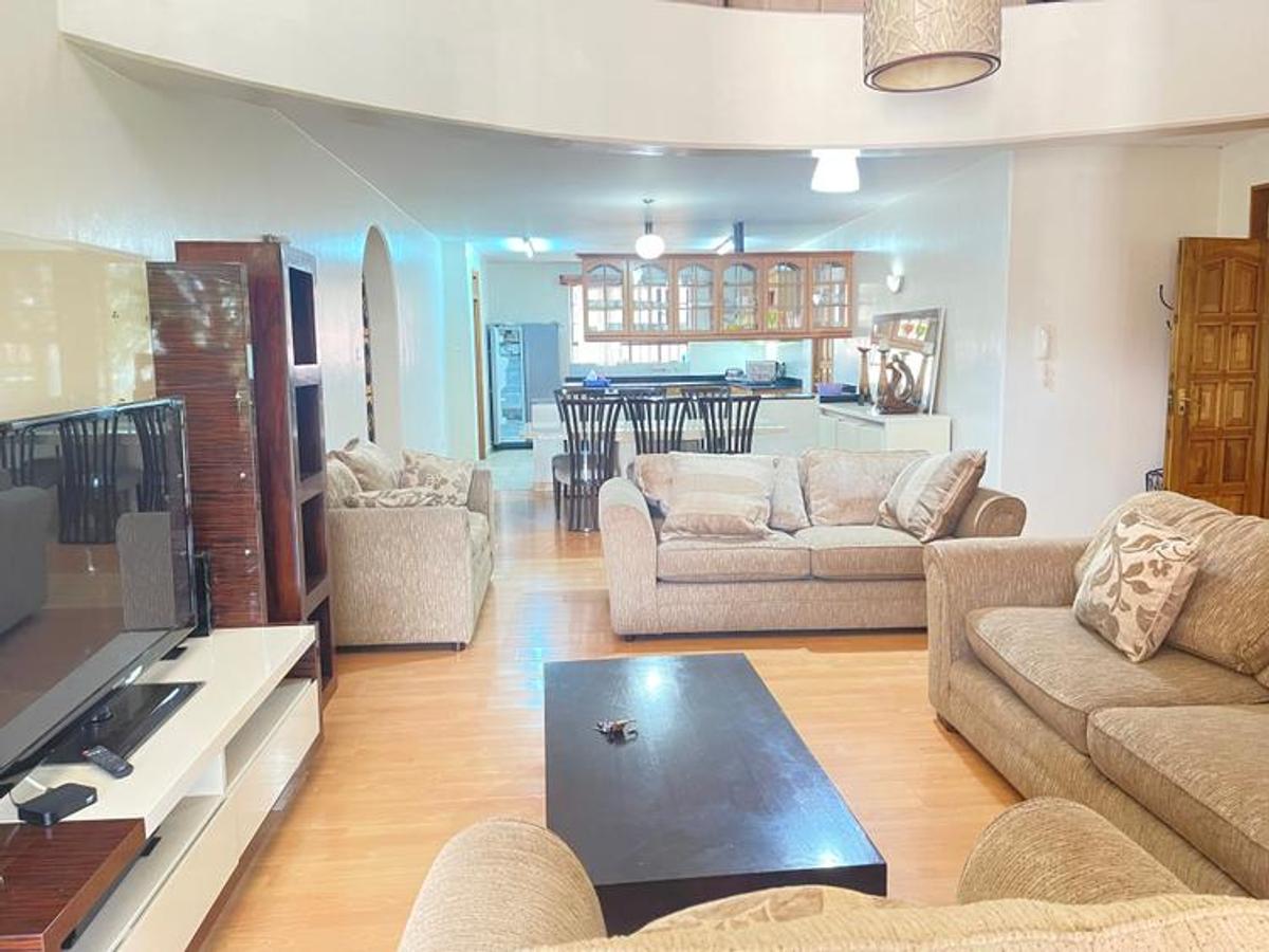 Furnished 4 Bed Apartment with En Suite at Lavington Green - 8