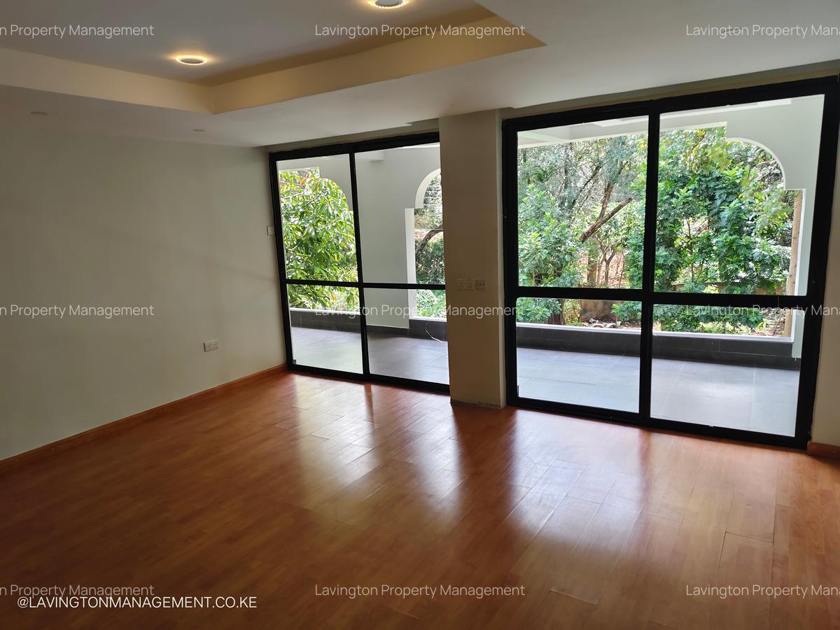 4 Bed House with En Suite at Giraffe Centre - 10