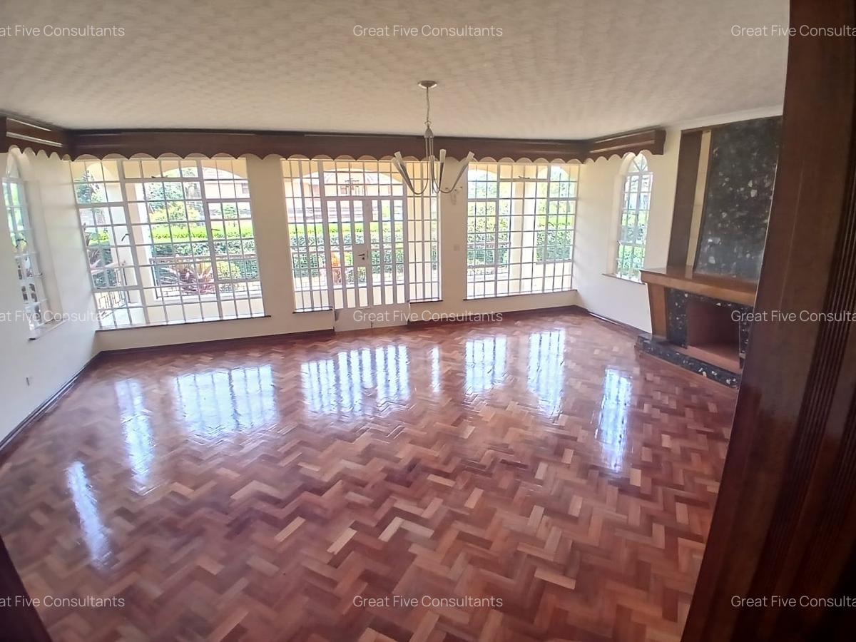 5 Bed Villa with En Suite in Runda - 9