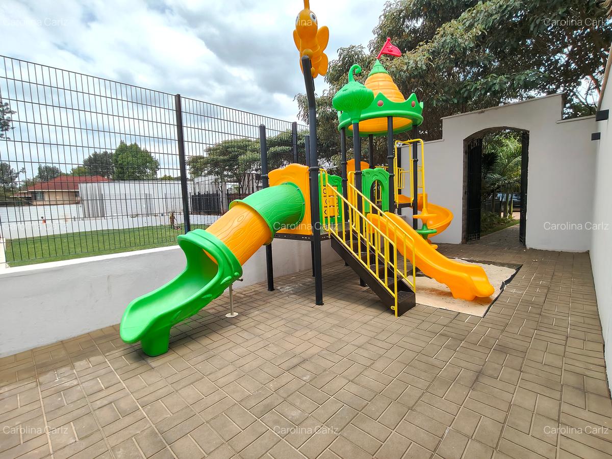 4 Bed Townhouse with En Suite at Runda - 4