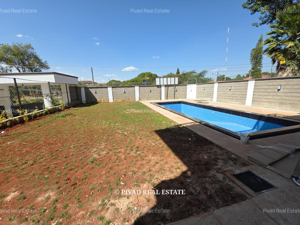 5 Bed Townhouse with Swimming Pool in Lavington - 2