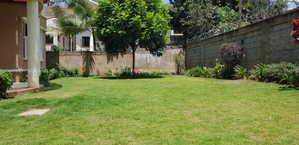 5 Bed Townhouse with En Suite in Lavington - 7