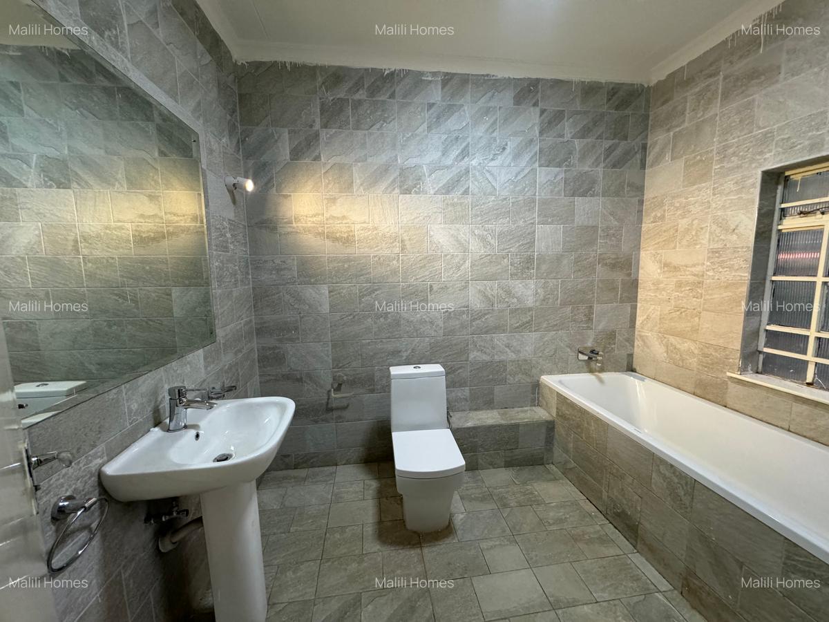 4 Bed House in Lavington - 10