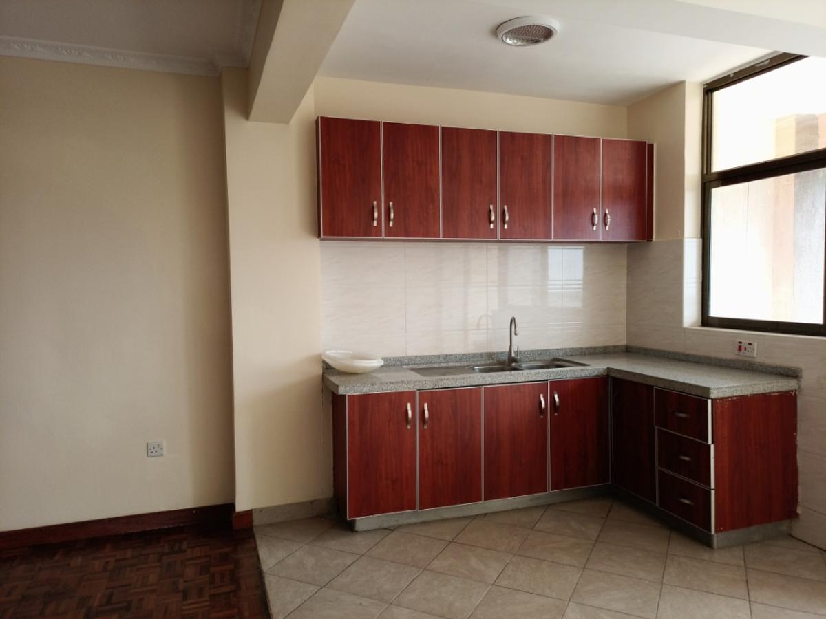 3 Bed Apartment with En Suite at Kilimani Estate - 3