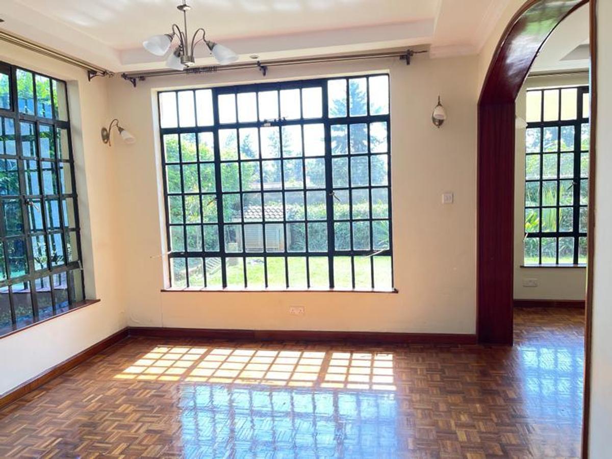 5 Bed Townhouse with En Suite at Chalbi Drive - 6