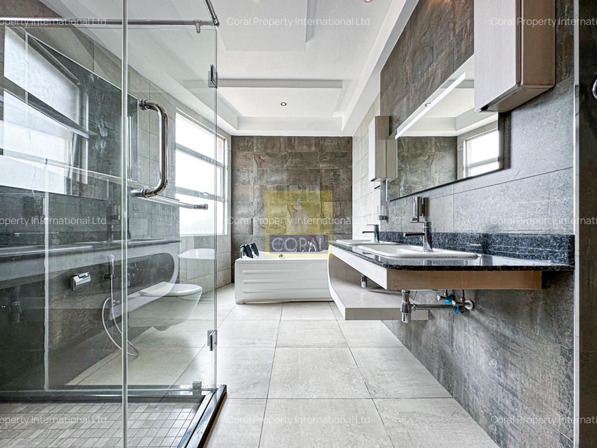 5 Bed Apartment in Spring Valley - 16