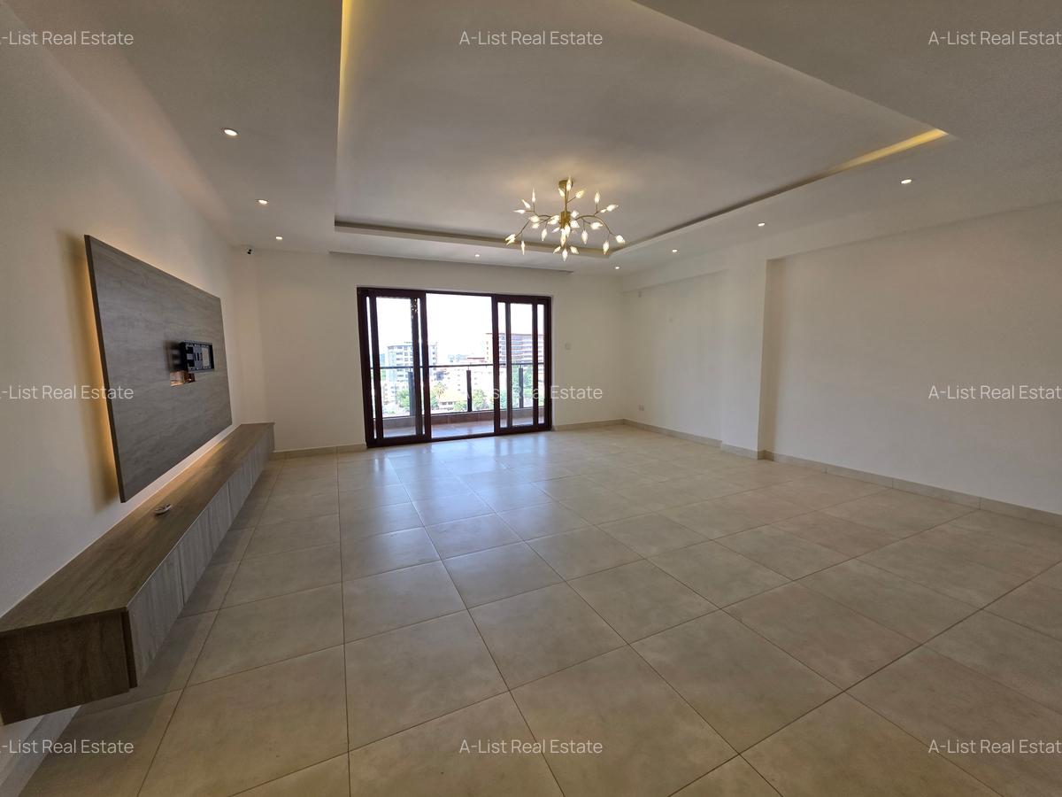 Serviced 4 Bed Apartment with En Suite at 2Nd Parklands - 1