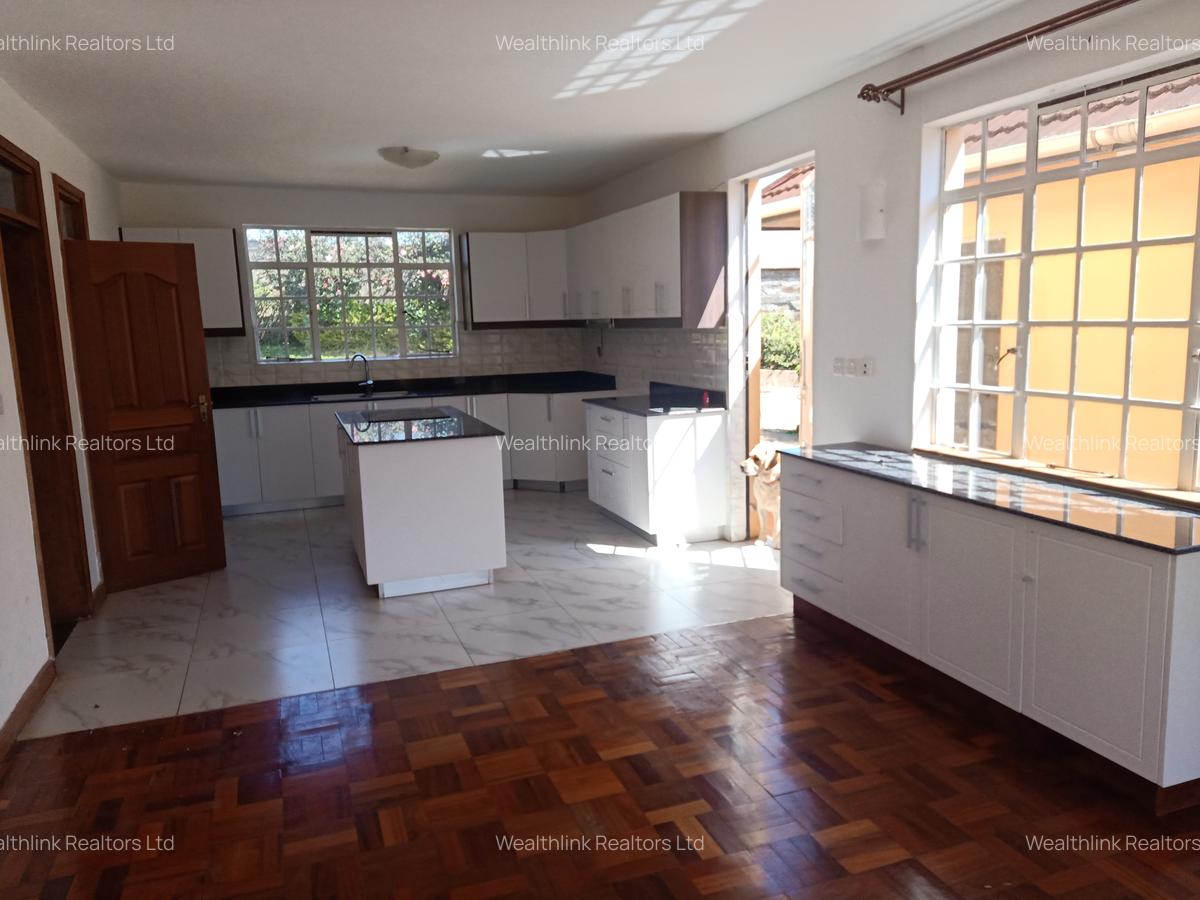 4 Bed Townhouse with En Suite at Runda - 4