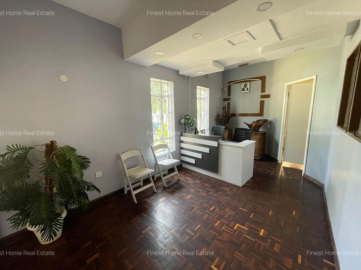 5 Bed House with En Suite at Mombasa Road - 5