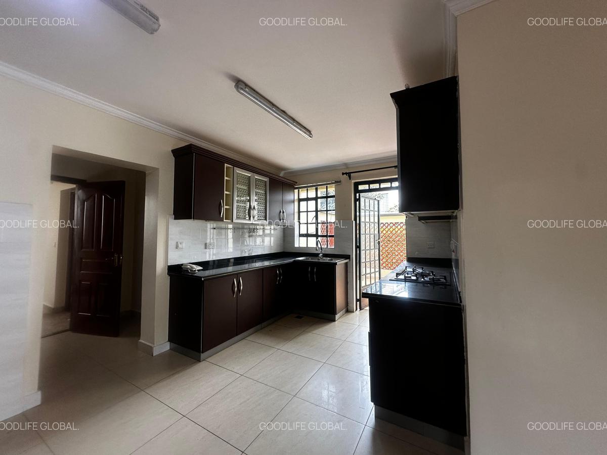 3 Bed Villa with En Suite at Kyuna - 11