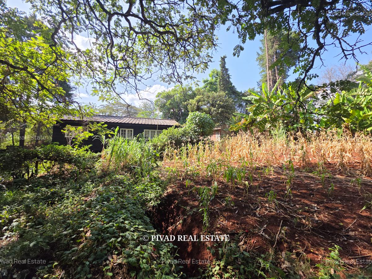 4.7 ac Land in Kitisuru - 4