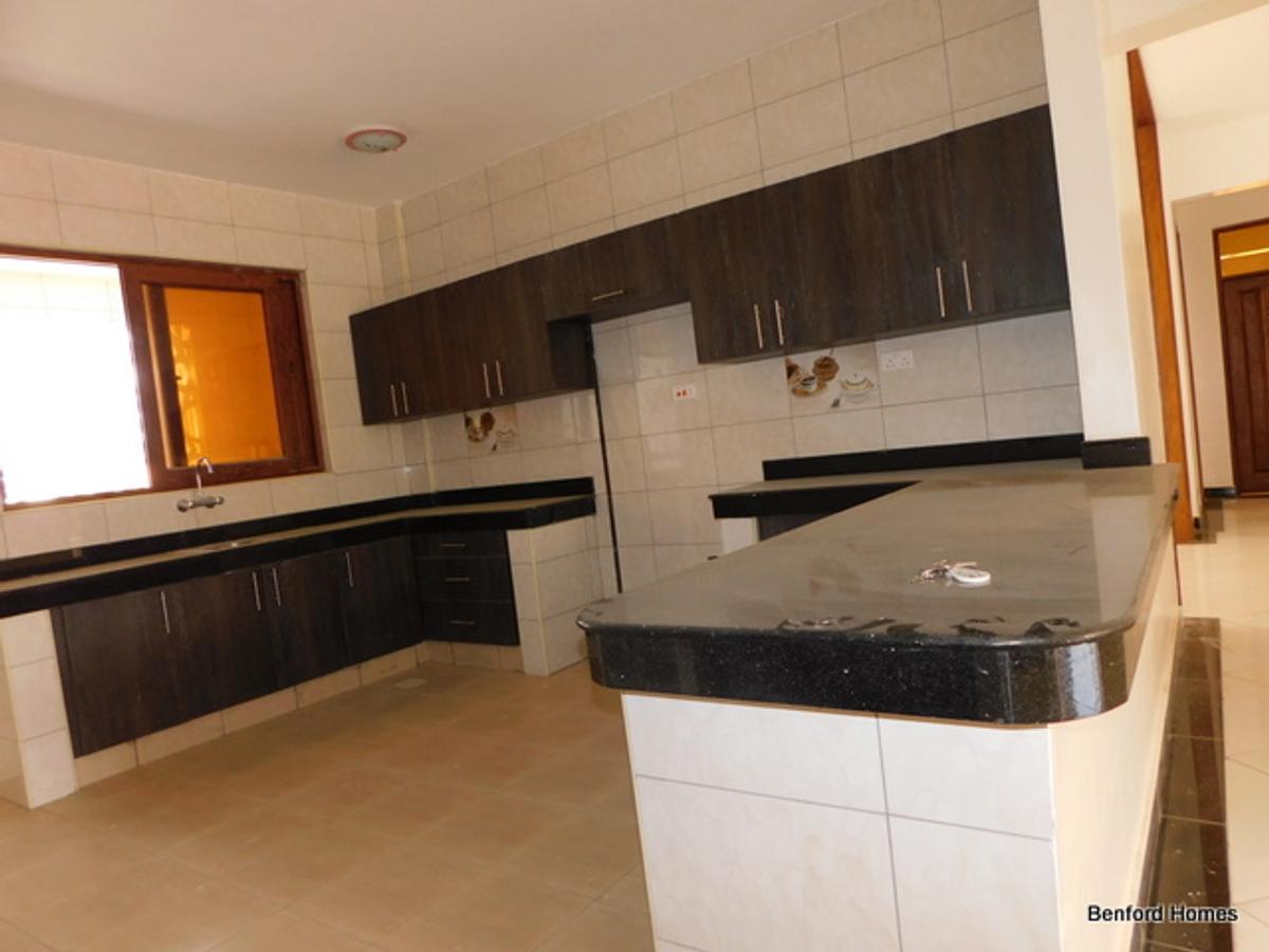 3 Bed Apartment with En Suite at Nyali - 7