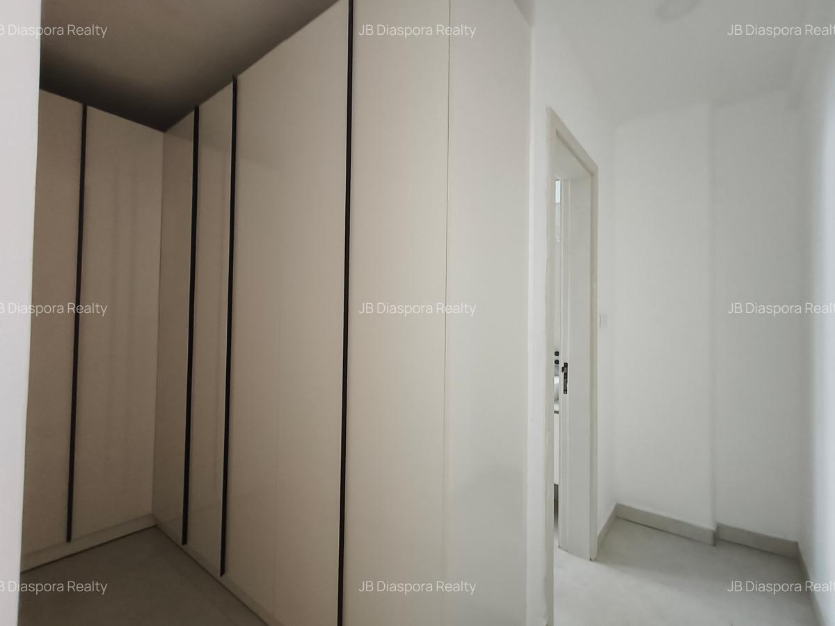 4 Bed Apartment with En Suite at General Mathenge - 15