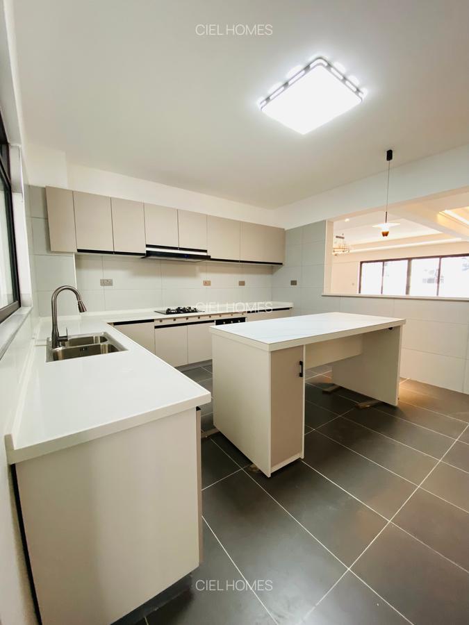 4 Bed Apartment with En Suite at Githuguri Road - 5