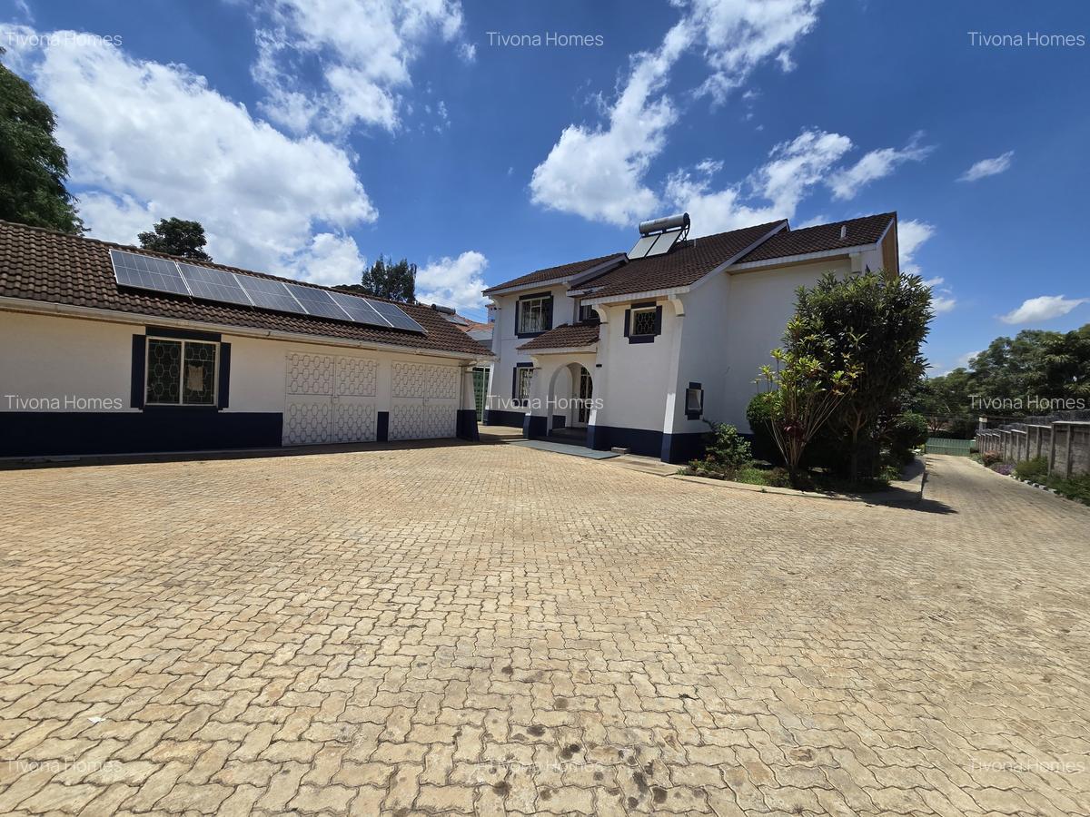 4 Bed House with En Suite in Runda - 19