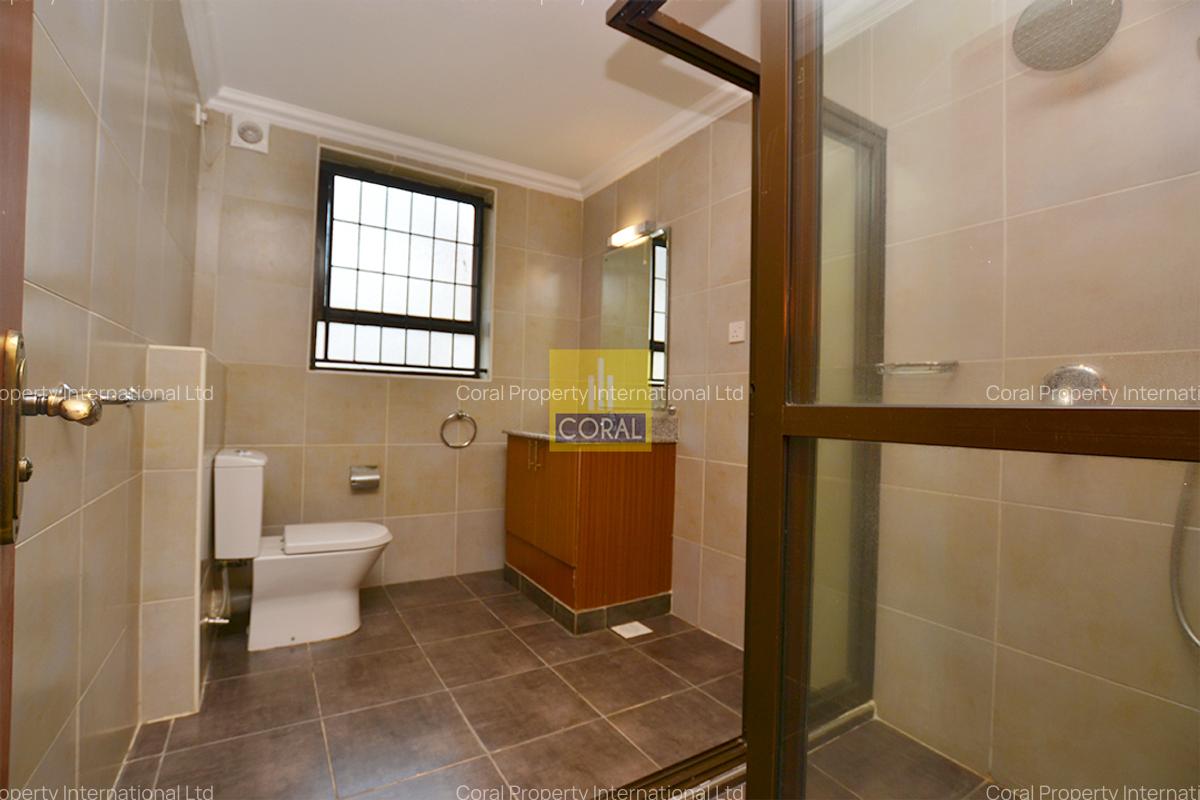 4 Bed House with Swimming Pool in Runda - 16