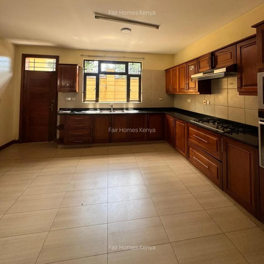 5 Bed Townhouse with En Suite at Gitanga Road - 6