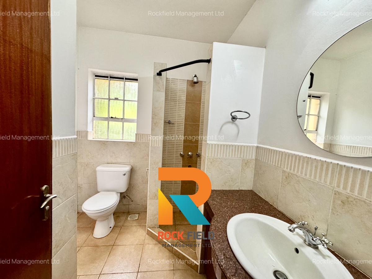 5 Bed Townhouse with En Suite in Rosslyn - 9