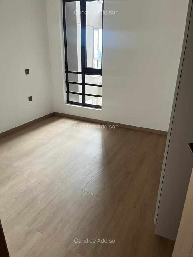 2 Bed Apartment with En Suite at Riverside Dr - 7