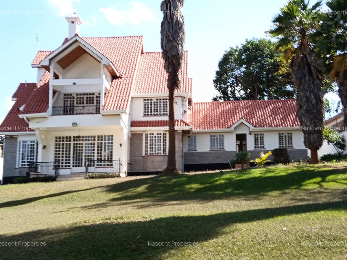 5 Bed House with En Suite in Runda - 18
