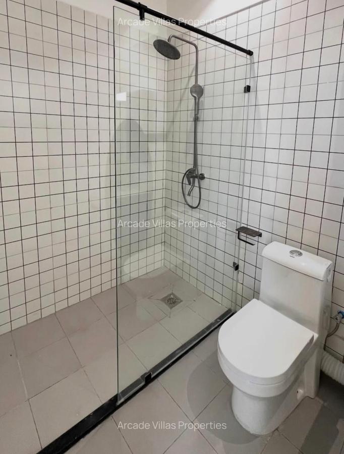 4 Bed Apartment with En Suite in Kileleshwa - 16