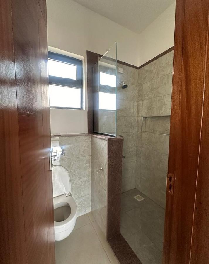 2 Bed Apartment with En Suite at Raphta Road - 8