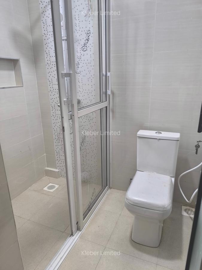 4 Bed Townhouse with En Suite at Western Bypass - 19