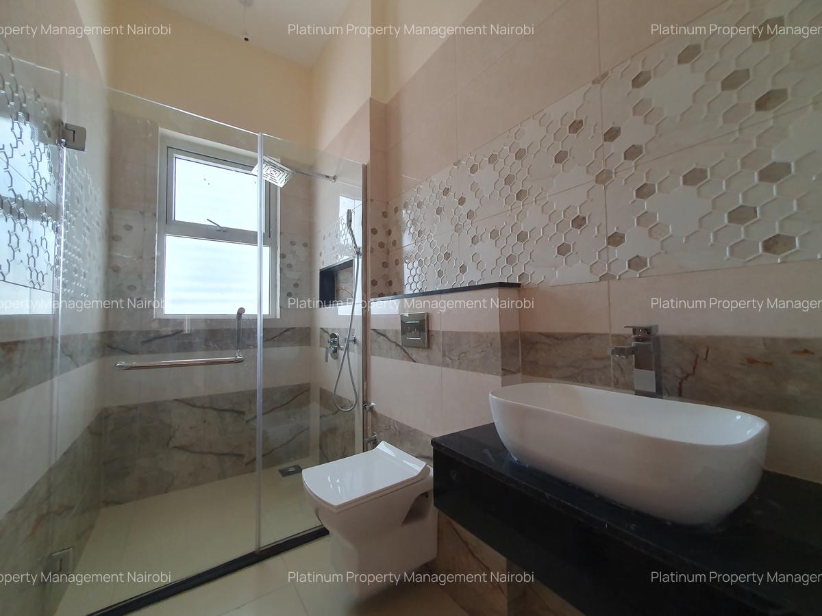 2 Bed Apartment with En Suite in Parklands - 9