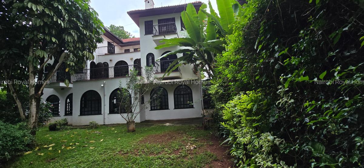 4 Bed Townhouse with En Suite at Lavington Green - 1