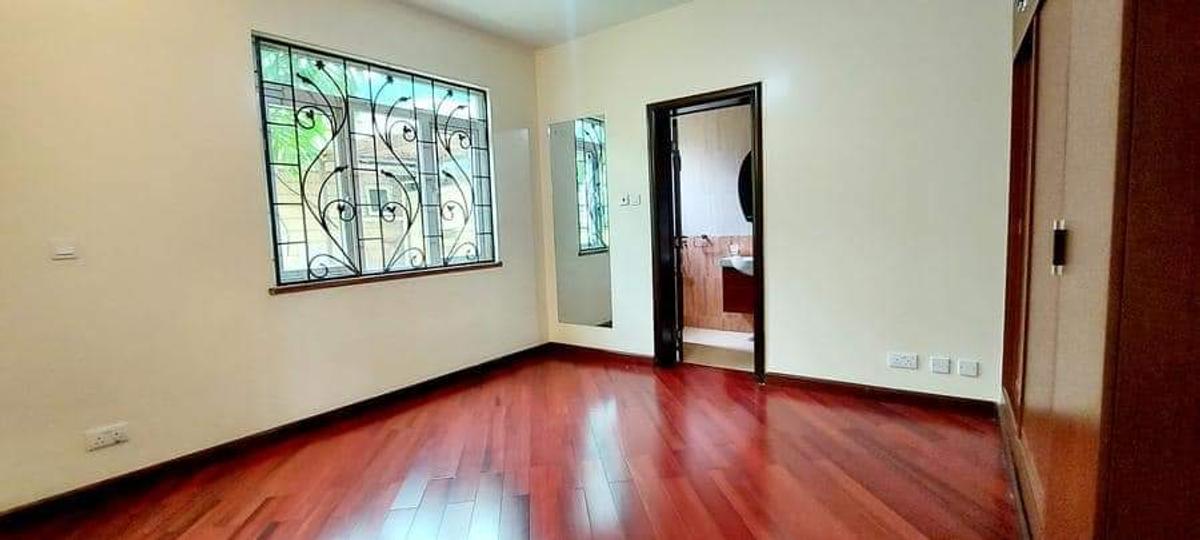 5 Bed Townhouse with Staff Quarters in Lavington - 10