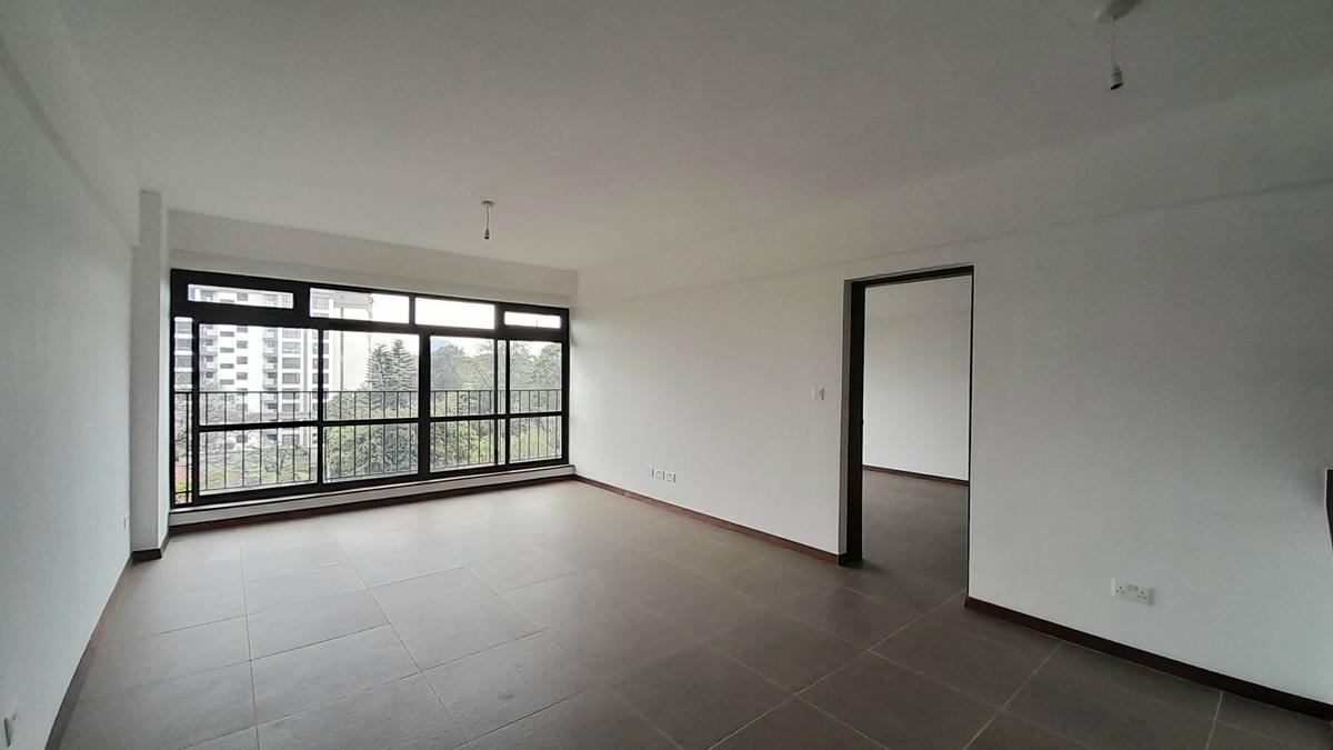 2 Bed Apartment with En Suite at Riverside Dr - 3