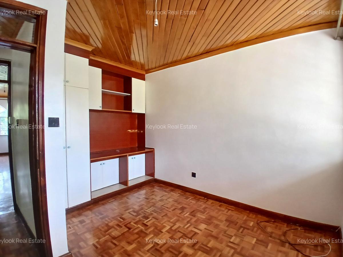 4 Bed Townhouse with En Suite in Lavington - 8